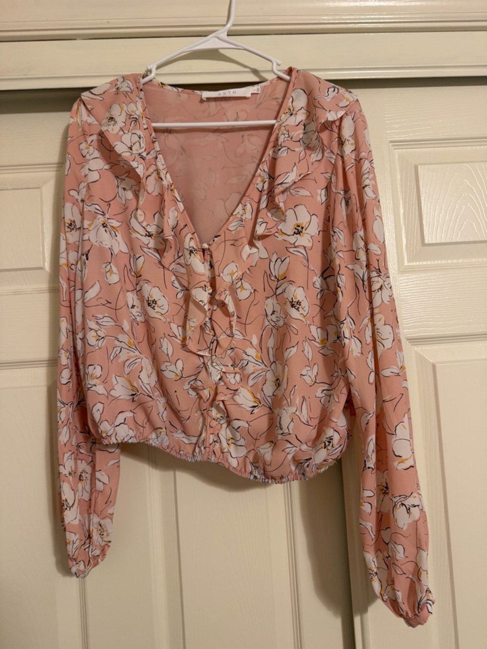 ASTR Blush Pink Floral Ruffled Top